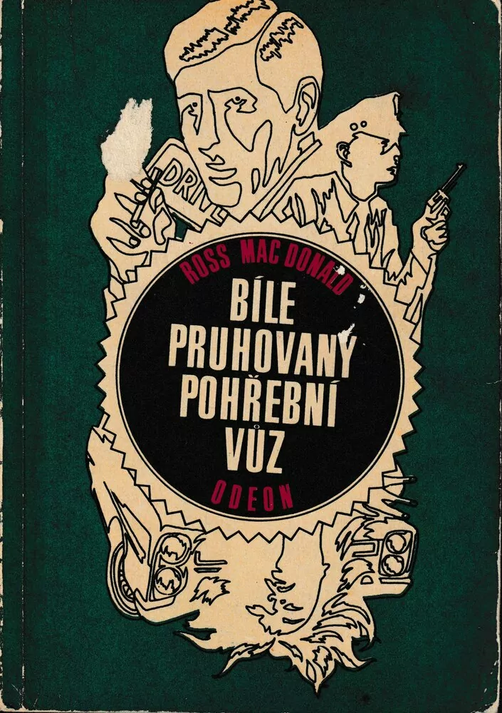 Bíle pruhovaný pohřební vůz
